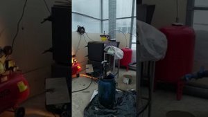 запуск котла теплокасто TKS- КУ 250 кВт на отработке и на дровах для теплицы реальный видео отзыв.