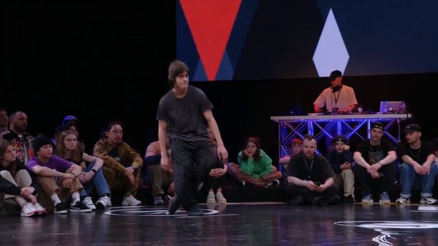 Jimmy vs White Diamond ★ Top-32 Bboys 19+ ★ Russian National Championships 2023 смотреть онлайн