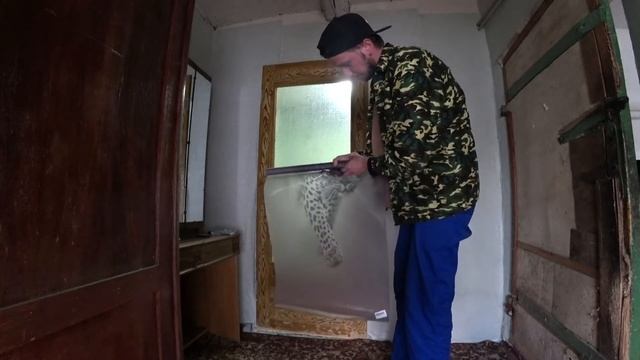 ЖИЗНЬ в ДЕРЕВНЕ // Повесил на забор почтовый ящик и получил посылочку из Китая [ЕМЕЛЯ на ПЕЧИ] смотреть онлайн