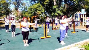 Татанці - упражнения со скандинавскими палками