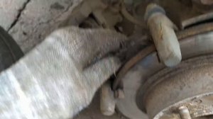 Замена задних тормозных колодок Honda Accord 7