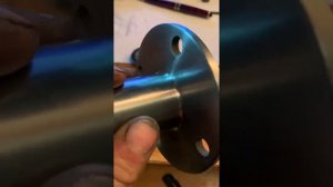 Поворотный шарнир для зеркала