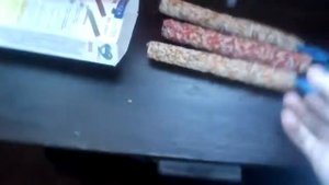 Какие вещи нужны штобы попугай стачивал клюв.