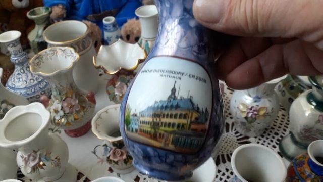 Советский фарфор.Коллекция миниатюрных вазочек.???