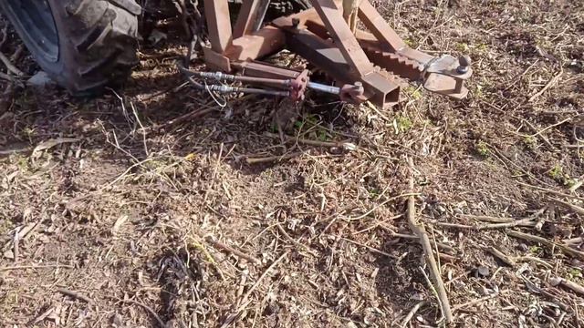 Нарешті випробували корчувач. Синок в захваті, від такої роботи. смотреть онлайн