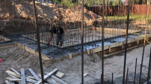Когда можно разбирать опалубку. Демонтаж опалубки в день приёма бетона. Ленточный фундамент своими
