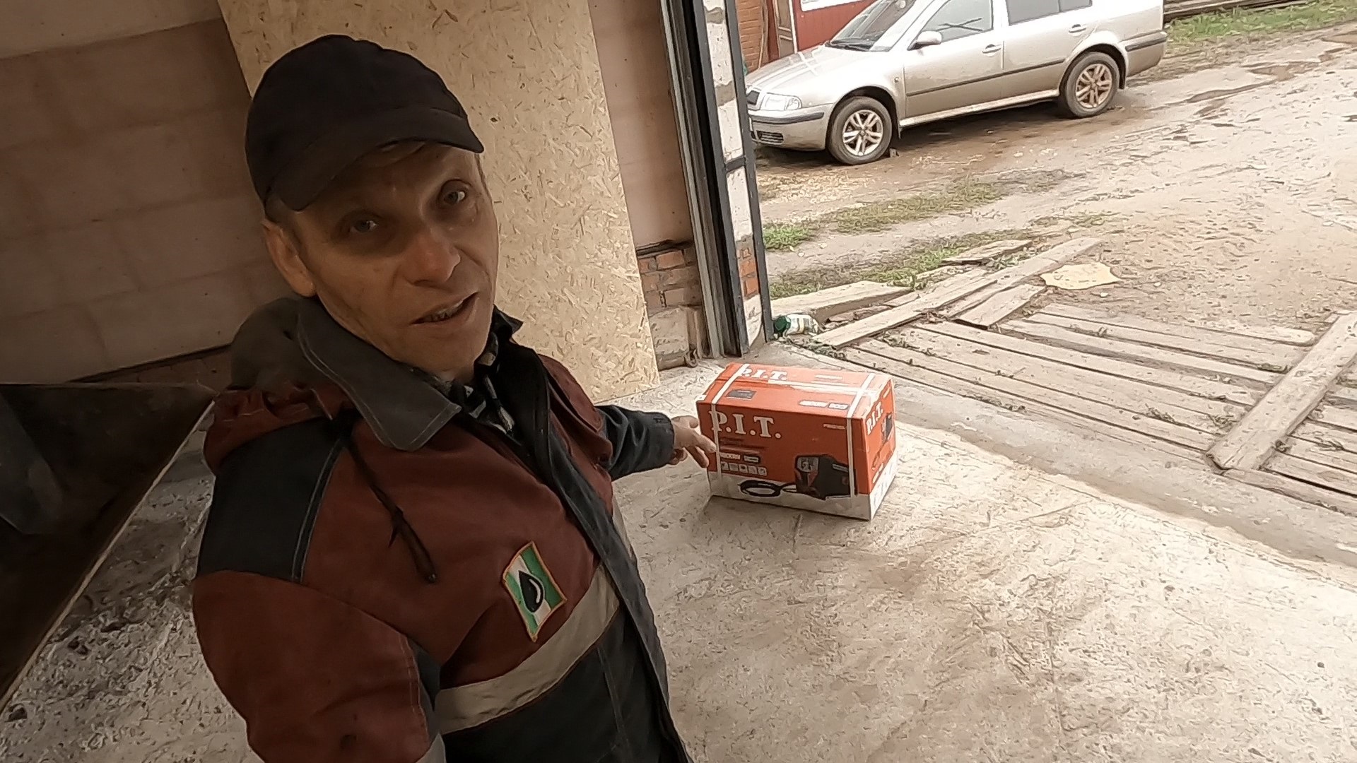 Бюджетный полуавтомат P.I.T. /ЦЕНА /Сварка без газа/Порошковая проволока/Пробуем варить#сварка