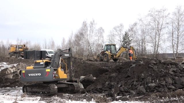 Начался капитальный ремонт дороги от мкр-на Коготково до п. Поплевинский.