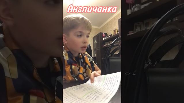 ТИПИЧНОЕ 8 марта в моей школе (юмор,смешно,мемы)#мемы