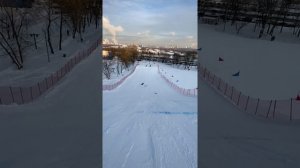 Первое сальто назад ( backflip on skis) на лыжах с трамплина в Крылатском.