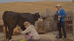 Председатель сельсовет - Комбайнеры и доярочки