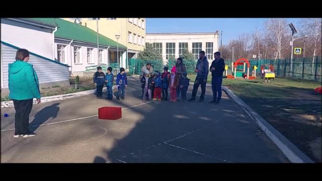 играем с родителями смотреть онлайн