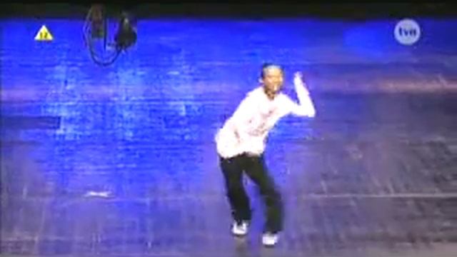 Девочка 11ти лет проходит кастинг в Танцы без правил смотреть онлайн