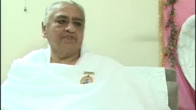 Interview with Dadi Gulzarji by Asha Didi at ORC,Delhi смотреть онлайн