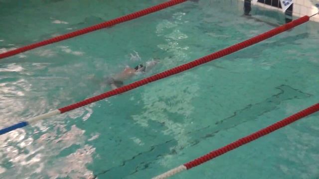 Сын на соревнованиях Московской области по плаванию 1. смотреть онлайн