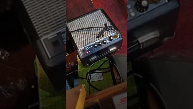 Fender frontman 10g guitar ampli смотреть онлайн