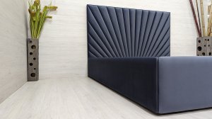 Кровать двухспальная с мягким изголовьем и ортопедической решеткой. Модель на заказ Инфинити