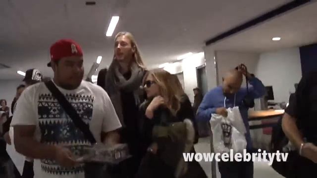 Chloe Moretz//Хлоя Морец вернулась в Лос Анджелес