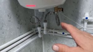 спаял водопровод в ванной комнате