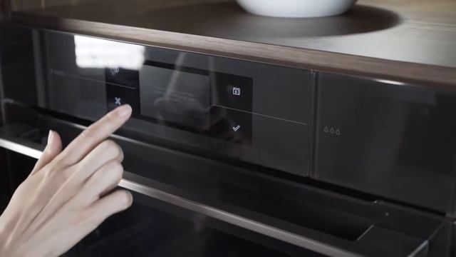 Автоматическая программа приготовления "Птица" в духовом шкафу ASKO смотреть онлайн