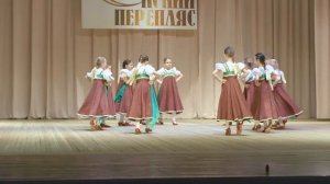 27 Подсолнушки - "Русский танец с платочками"
