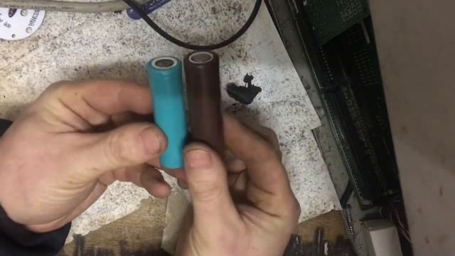 Repairing 18v Bosch Battery with new cells смотреть онлайн