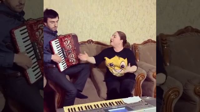 Манарша Хираева - аварская народная на гармошке - новая 2020