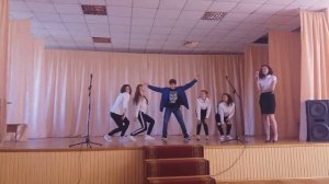 День учителя 2018. 10-А. Сценка "Учителя глазами учеников"