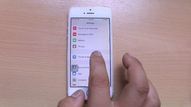 This is how you can disable automatic update in iPhone over cellular data смотреть онлайн