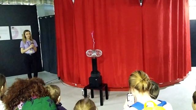 Просто СОБАКА - РОБОТ за 200к / Фестиваль Роботов смотреть онлайн