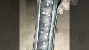 Дюбеля, шипы на колеса. Питбайк , мотоцикл шиповка на зиму.