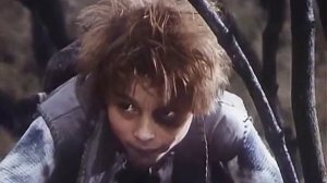 Травка. Цветы незабудки. Мама печёт пирожки.