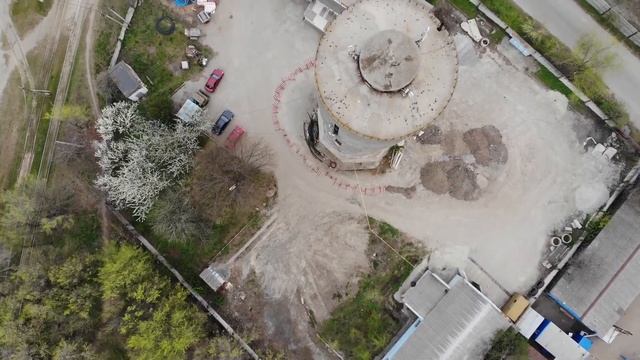 Водонапорная башня в поселке Шляховка, Днепр.  Как выглядит самая старая водонапорная башня с высот