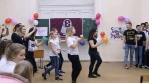 1Б16-205 "Танец стенка на стенку"