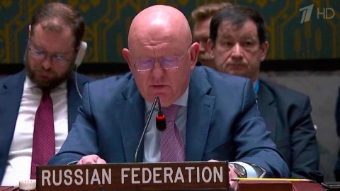 Василий Небензя: Бесконтрольная накачка киевского режима оружием становится глобальной проблемой