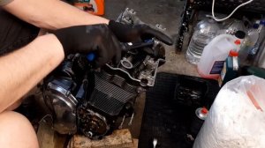 Suzuki GSX 1200 Inazuma GSF 1200 Bandit engine repair  / motorjavítás