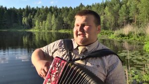 Антон Малышев - Я пройду с двухрядкой...