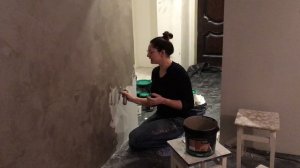 Эффект «Мокрый шёлк». Нанесение декоративной краски Ottocento AN982.