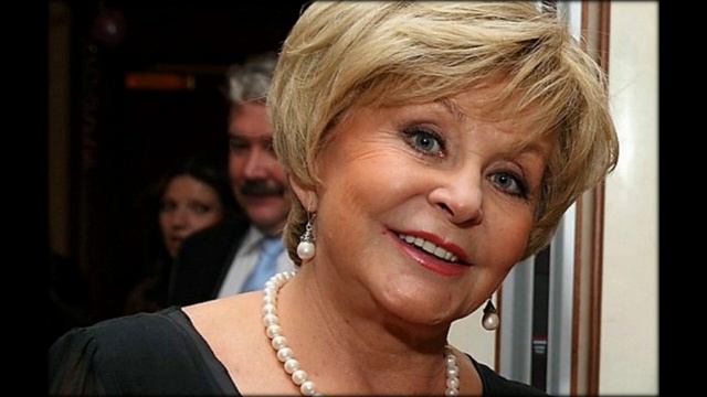 Ангелина вовк последние фото 77-летняя телеведущая Ангелина Вовк и ее молодой кавалер готовятся к свадьбе - с