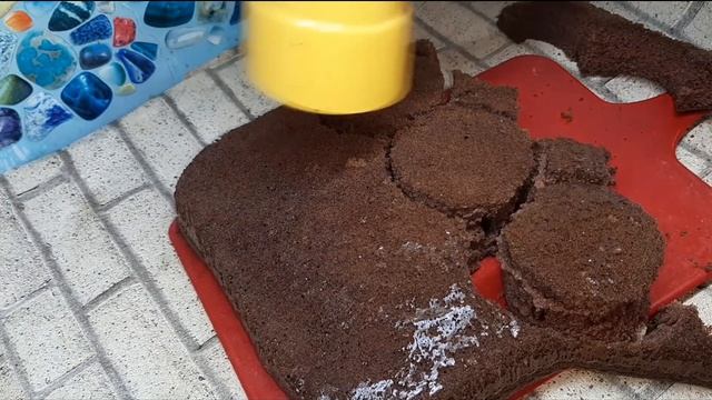 Нереально нежное пирожное ёжик/Пирожные ёжики смотреть онлайн