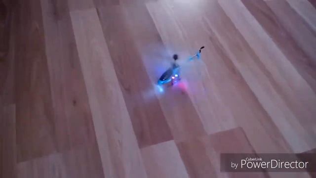 Вертолёт на пульте управлении, первый запуск | Helicopter nv control panel смотреть онлайн