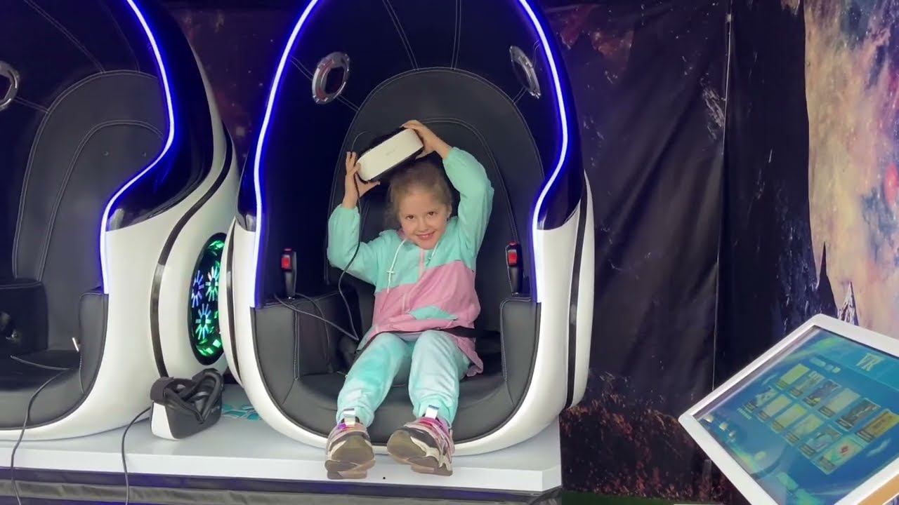 Парк Развлечений Лесная Сказка. Ульяна и Варвара на Каруселях смотреть онлайн