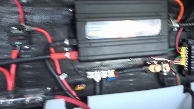 Boondocking Power Upgrade - Adding Separate 500W Solar Ground Panel Array + Wiring Cleanup смотреть онлайн