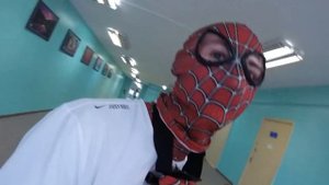 СДЕЛАЛ САЛЬТО НА УРОКЕ. УЧИТЕЛЯ В ШОКЕ!!! ПРОНИК В ШКОЛУ НА 1 СЕНТЯБРЯ В КОСТЮМЕ ЧЕЛОВЕКА ПАУКА