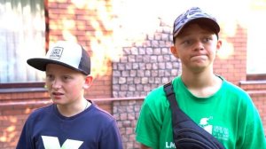 В ЛАГЕРЕ ПОЯВИЛСЯ ВОР! Ева и Виолетта УТЁРЛИ НОС ПАРНЯМ!