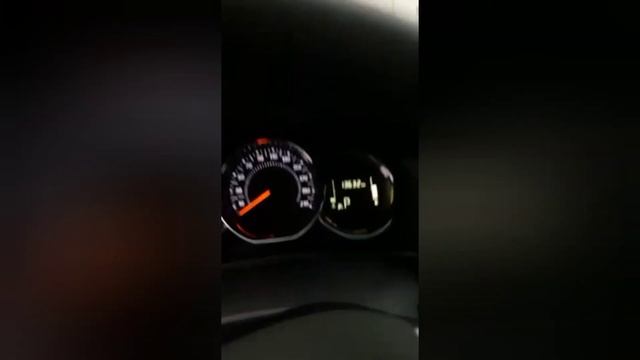 Renault SANDERO STEPWAY смотреть онлайн