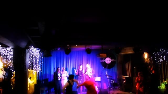 ГАРЛЕМ ИЛИ РОЖДЕСТВЕНСКИЙ ГУСЬ смотреть онлайн