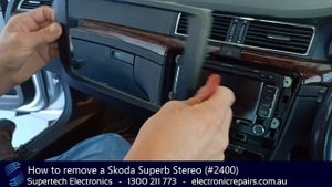How to remove a Skoda Superb Stereo (#2400)