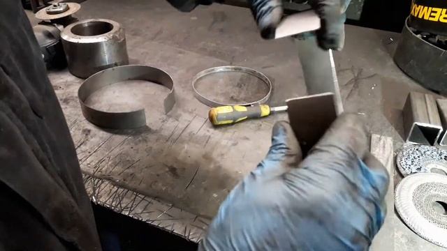 Пескоструйная камера . Крепление перчаток.