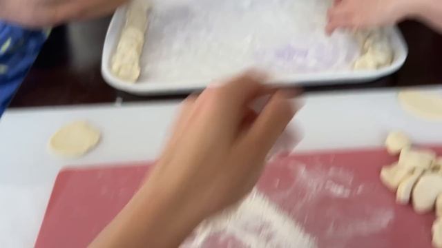 310/Переезд в Россию. Папу собрали, отправили…С Днём Рождения, Игорь !!! Лепим пельмени. Сибирь! смотреть онлайн